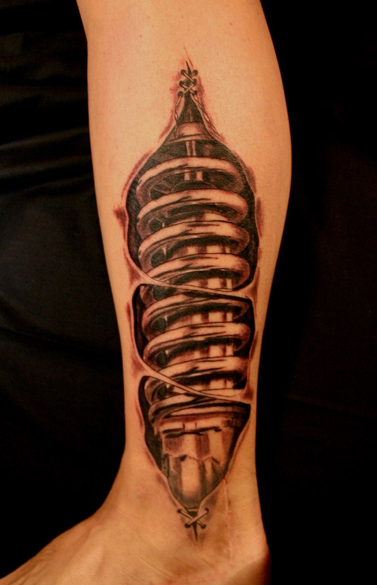 Biomechanical Tattoo - Stoßdämpfer